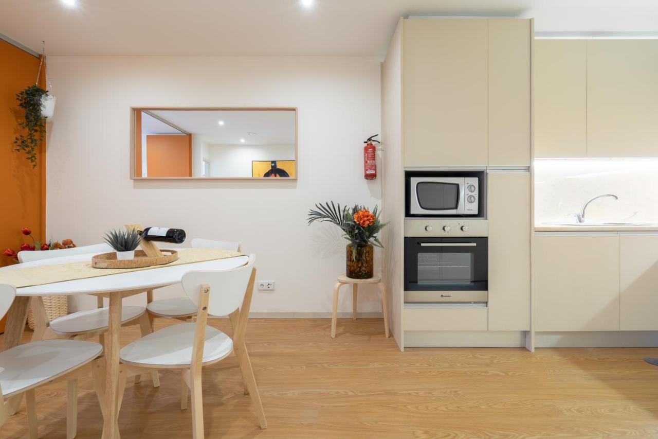 Host Wise - Colorful Bright Flat With Balcony Apartment Порто Екстериор снимка