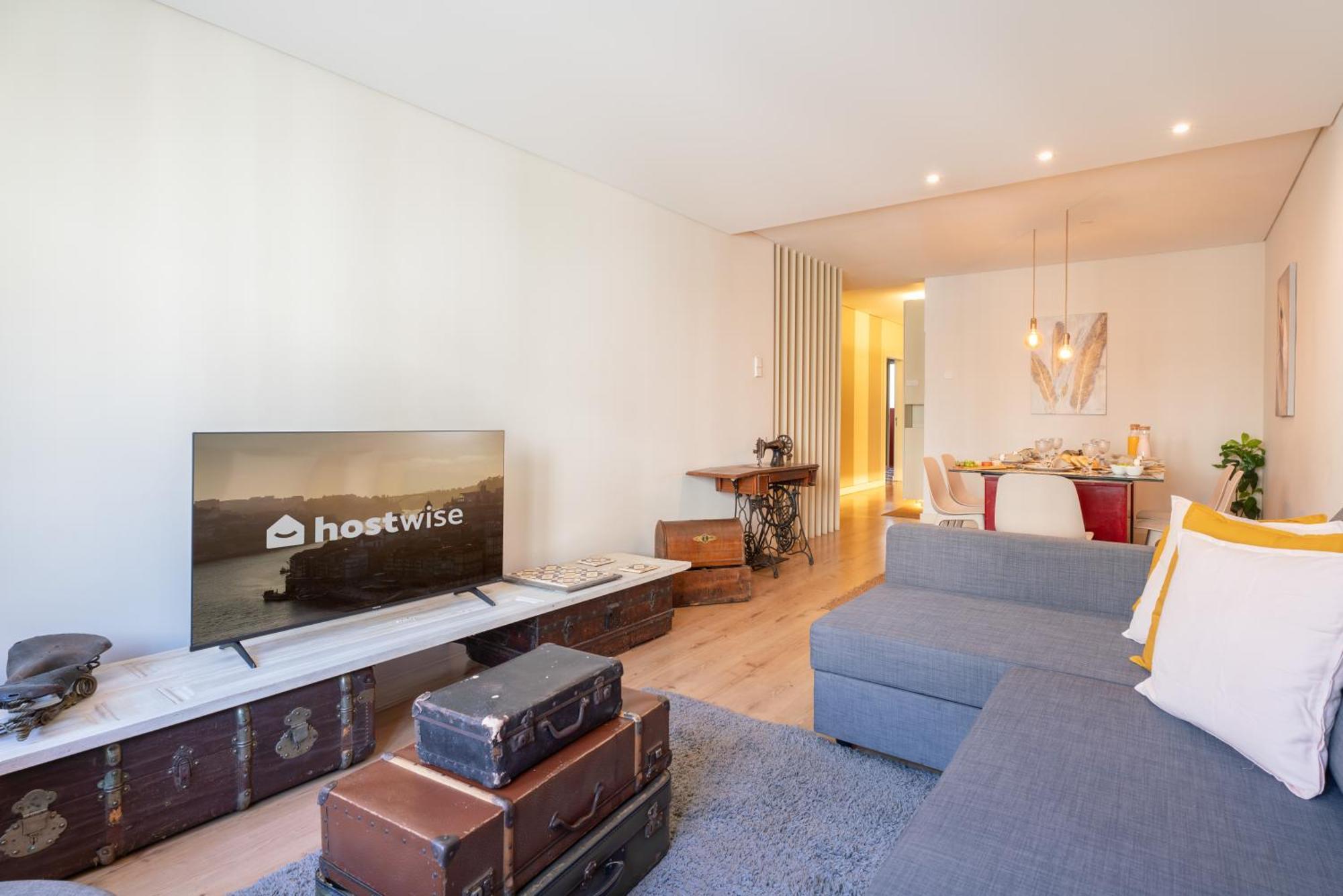 Host Wise - Colorful Bright Flat With Balcony Apartment Порто Стая снимка