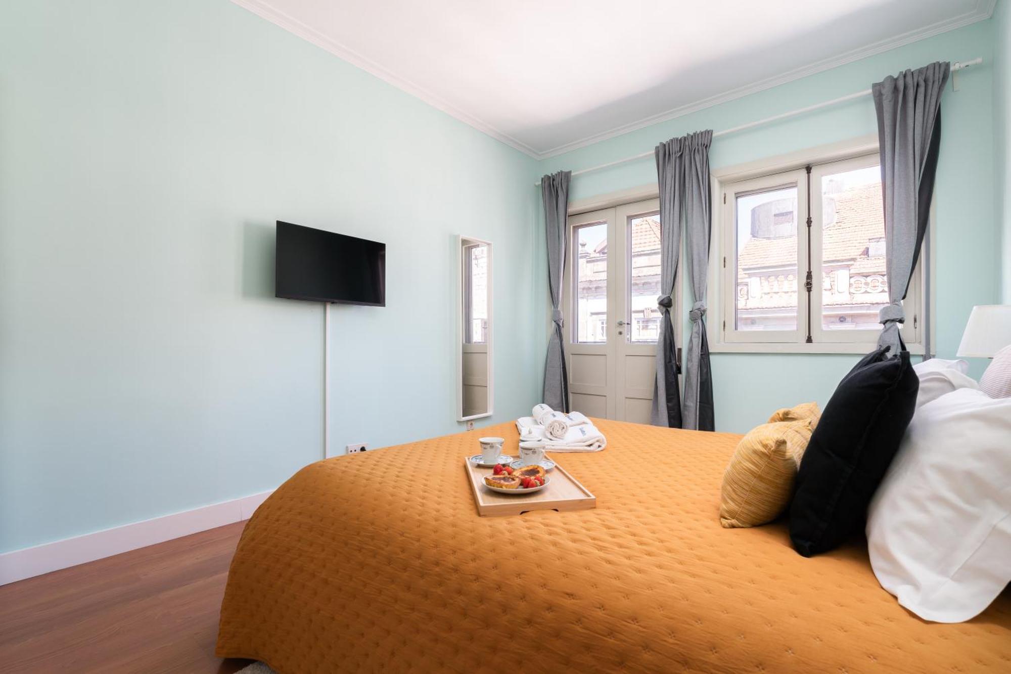 Host Wise - Colorful Bright Flat With Balcony Apartment Порто Стая снимка