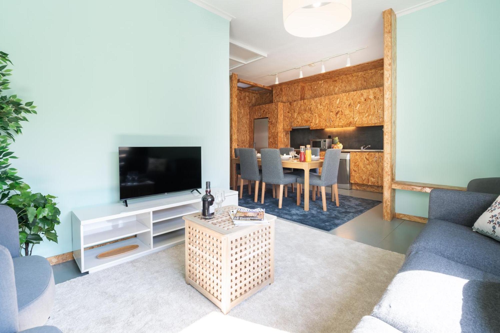 Host Wise - Colorful Bright Flat With Balcony Apartment Порто Стая снимка
