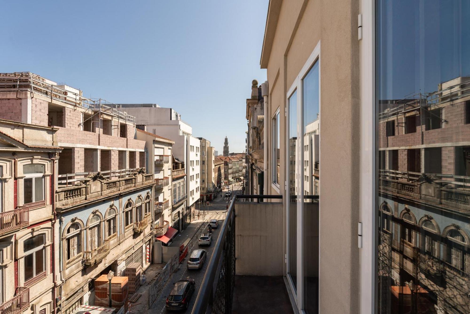 Host Wise - Colorful Bright Flat With Balcony Apartment Порто Екстериор снимка
