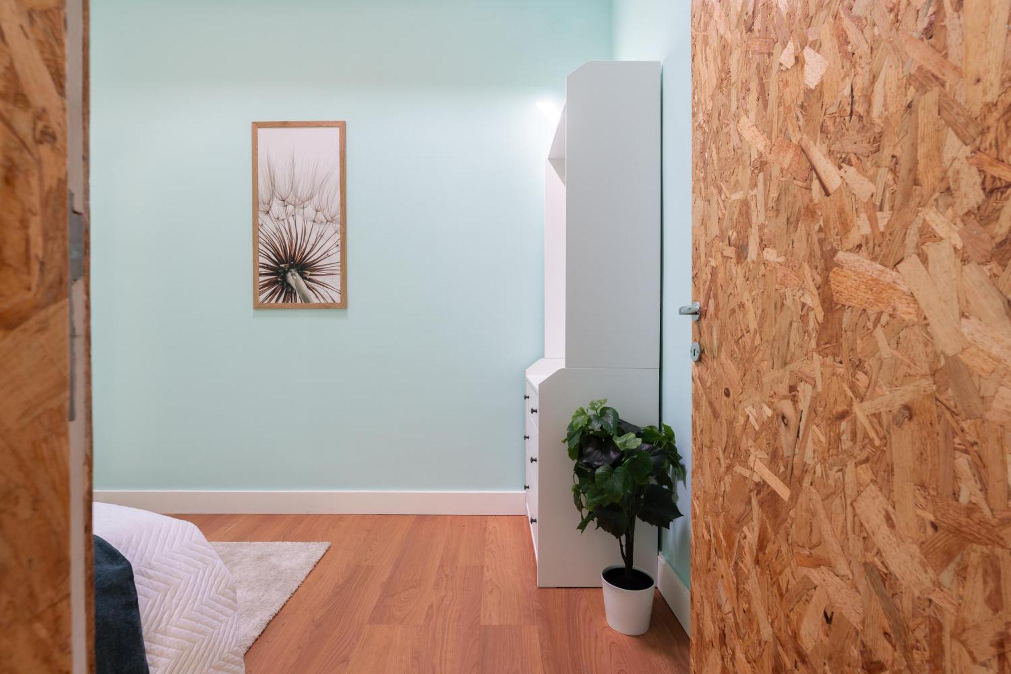 Host Wise - Colorful Bright Flat With Balcony Apartment Порто Стая снимка