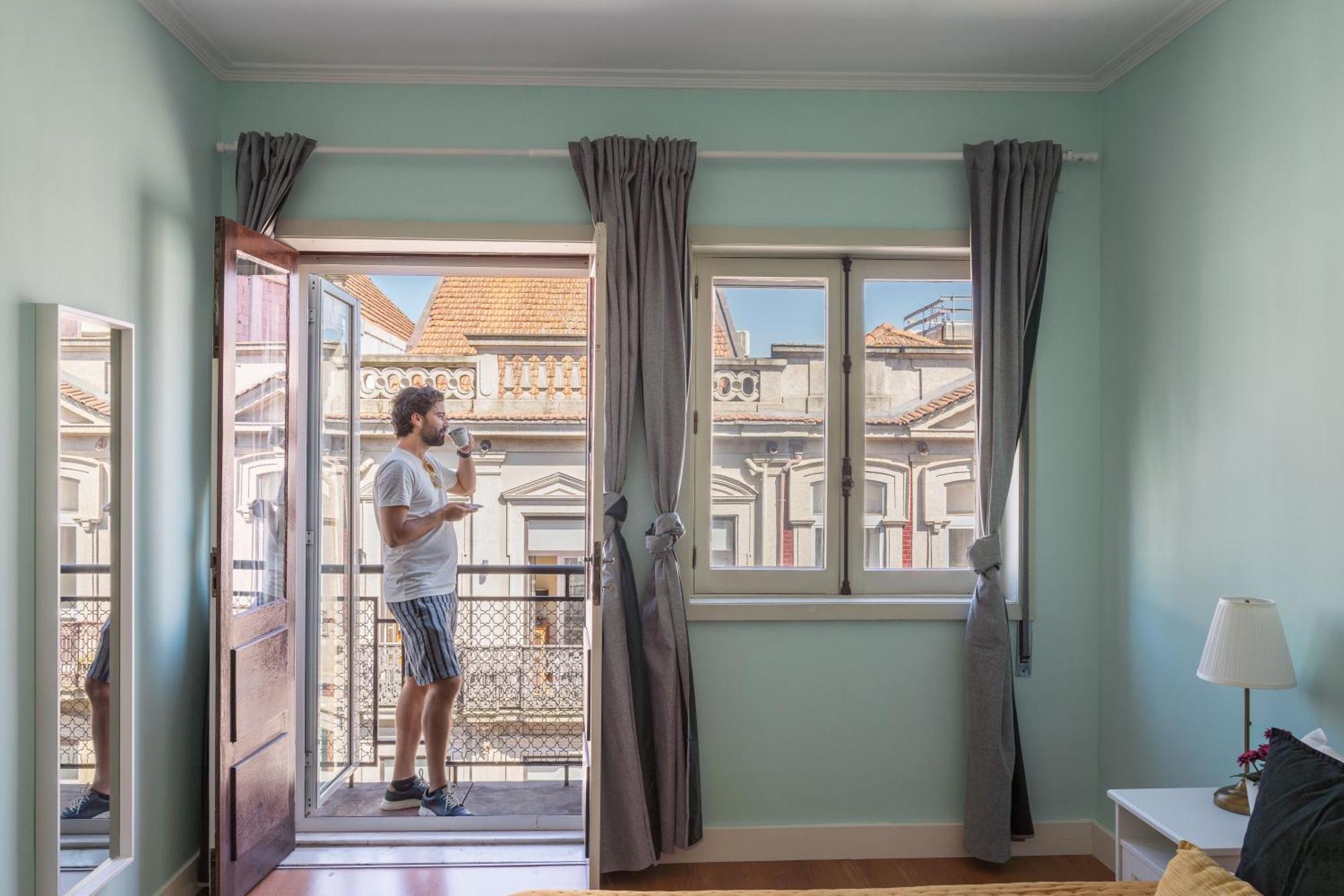 Host Wise - Colorful Bright Flat With Balcony Apartment Порто Екстериор снимка